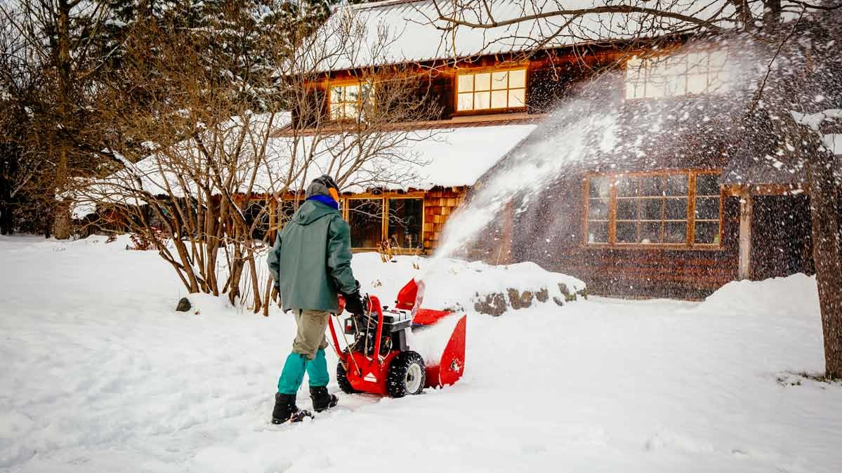 How to Use a Snow Blower Consumer Reports